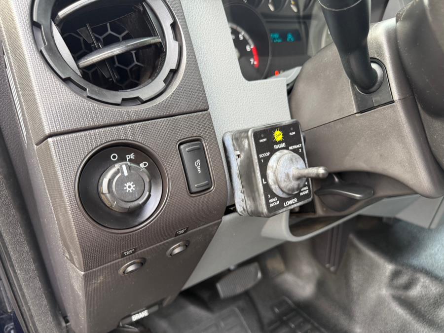 2015 Ford Utility Box Super Duty F-350 SRW 4WD Reg Cab 137" XL, available for sale in Peabody, Massachusetts | All Motors. Peabody, Massachusetts 2015 Ford Utility Box Super Duty F-350 SRW 4WD Reg Cab 137" XL, available for sale in Peabody, Massachusetts | All Motors. Peabody, Massachusetts