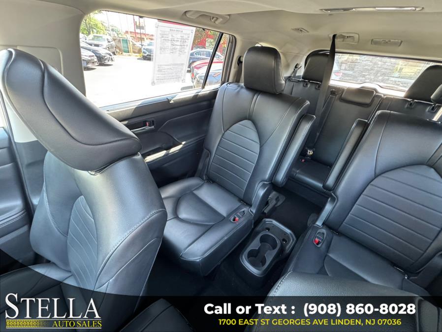 2022 Toyota Highlander XLE FWD (Natl), available for sale in Linden, New Jersey | Stella Auto Sales. Linden, New Jersey 2022 Toyota Highlander XLE FWD (Natl), available for sale in Linden, New Jersey | Stella Auto Sales. Linden, New Jersey