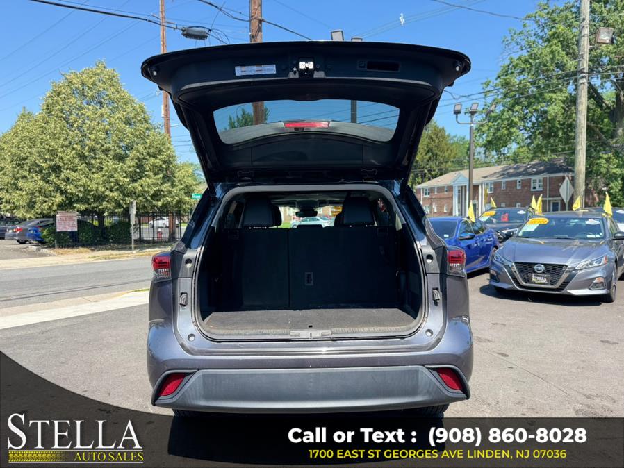 2022 Toyota Highlander XLE FWD (Natl), available for sale in Linden, New Jersey | Stella Auto Sales. Linden, New Jersey 2022 Toyota Highlander XLE FWD (Natl), available for sale in Linden, New Jersey | Stella Auto Sales. Linden, New Jersey