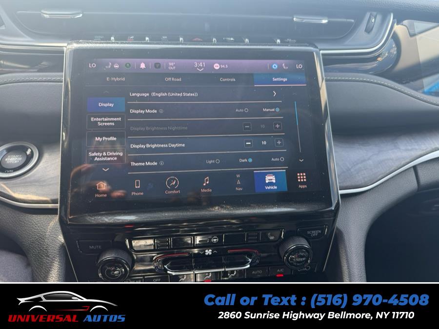 2023 Jeep Grand Cherokee 4xe 4x4, available for sale in Bellmore, New York | Universal Autos. Bellmore, New York 2023 Jeep Grand Cherokee 4xe 4x4, available for sale in Bellmore, New York | Universal Autos. Bellmore, New York