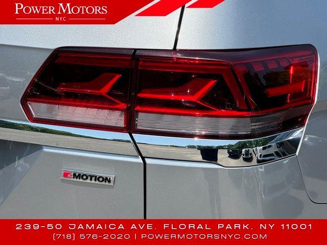2021 Volkswagen Atlas 3.6L V6 SE w/Technology, available for sale in Floral Park, New York | Shop Auto NY. Floral Park, New York 2021 Volkswagen Atlas 3.6L V6 SE w/Technology, available for sale in Floral Park, New York | Shop Auto NY. Floral Park, New York