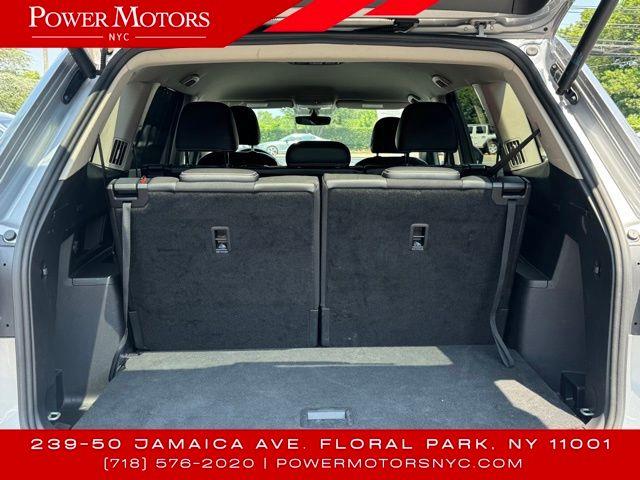 2021 Volkswagen Atlas 3.6L V6 SE w/Technology, available for sale in Floral Park, New York | Shop Auto NY. Floral Park, New York 2021 Volkswagen Atlas 3.6L V6 SE w/Technology, available for sale in Floral Park, New York | Shop Auto NY. Floral Park, New York