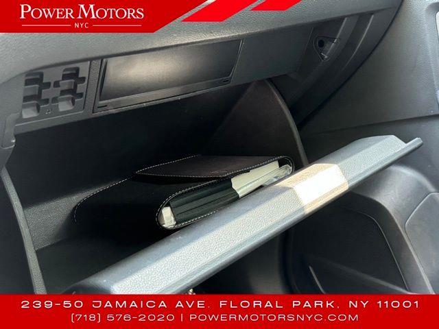 2021 Volkswagen Atlas 3.6L V6 SE w/Technology, available for sale in Floral Park, New York | Shop Auto NY. Floral Park, New York 2021 Volkswagen Atlas 3.6L V6 SE w/Technology, available for sale in Floral Park, New York | Shop Auto NY. Floral Park, New York