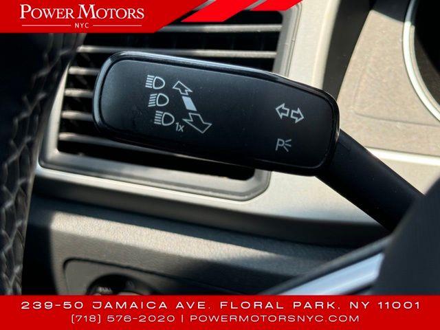 2021 Volkswagen Atlas 3.6L V6 SE w/Technology, available for sale in Floral Park, New York | Shop Auto NY. Floral Park, New York 2021 Volkswagen Atlas 3.6L V6 SE w/Technology, available for sale in Floral Park, New York | Shop Auto NY. Floral Park, New York