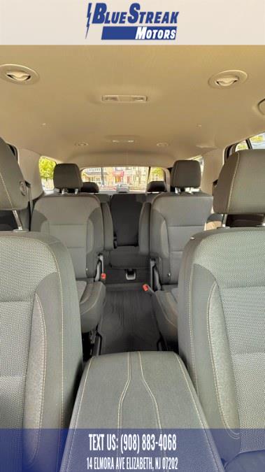2019 Chevrolet Traverse AWD 4dr LT Cloth w/1LT, available for sale in Elizabeth, New Jersey | Blue Streak Motors. Elizabeth, New Jersey 2019 Chevrolet Traverse AWD 4dr LT Cloth w/1LT, available for sale in Elizabeth, New Jersey | Blue Streak Motors. Elizabeth, New Jersey