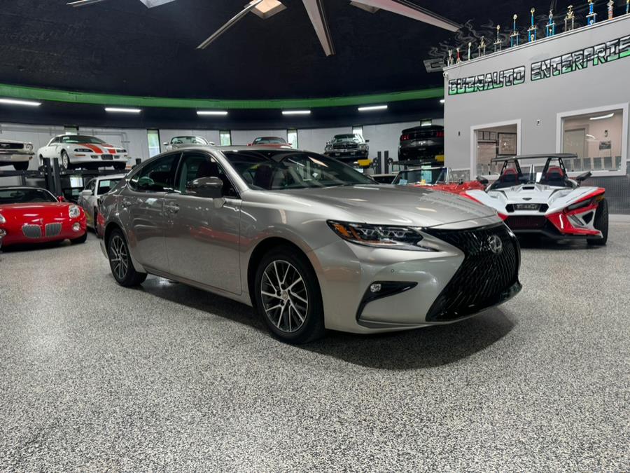 Used 2017 Lexus ES in Oxford, Connecticut | Buonauto Enterprises. Oxford, Connecticut