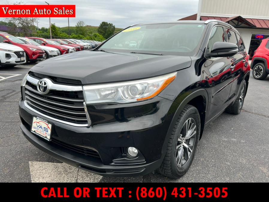 Used 2016 Toyota Highlander in Manchester, Connecticut | Vernon Auto Sale & Service. Manchester, Connecticut