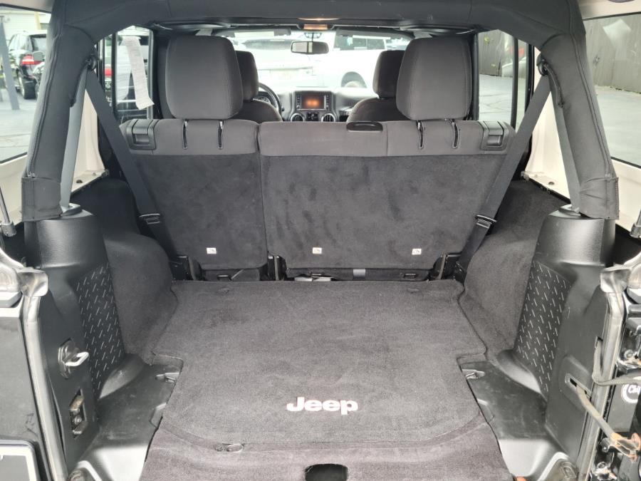 2015 Jeep Wrangler Unlimited 4WD 4dr Sport, available for sale in Milford, Connecticut | Chip's Auto Sales Inc. Milford, Connecticut 2015 Jeep Wrangler Unlimited 4WD 4dr Sport, available for sale in Milford, Connecticut | Chip's Auto Sales Inc. Milford, Connecticut