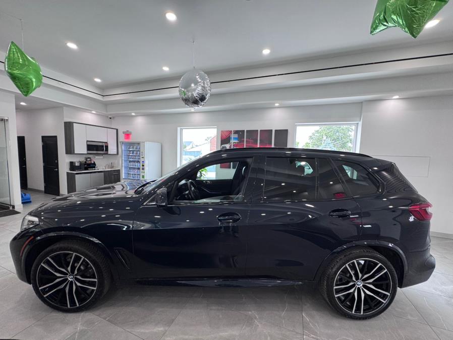 2019 BMW X5 xDrive40i Sports Activity Vehicle, available for sale in Franklin Square, New York | Luxury Motor Club. Franklin Square, New York 2019 BMW X5 xDrive40i Sports Activity Vehicle, available for sale in Franklin Square, New York | Luxury Motor Club. Franklin Square, New York