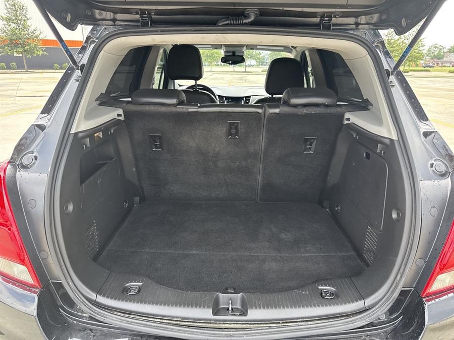 2022 Chevrolet Trax LT, available for sale in Elida, Ohio | Josh's All Under Ten LLC. Elida, Ohio 2022 Chevrolet Trax LT, available for sale in Elida, Ohio | Josh's All Under Ten LLC. Elida, Ohio