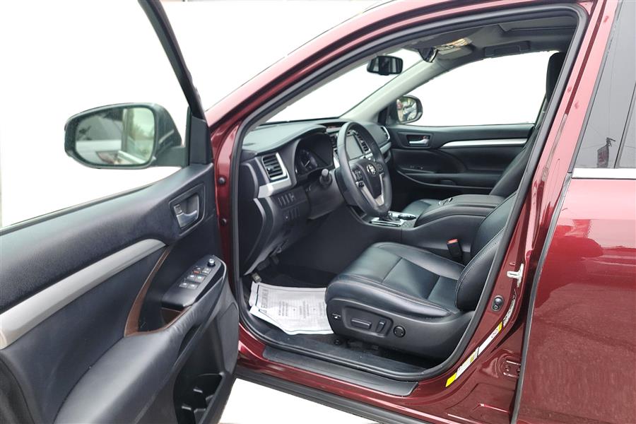 2015 Toyota Highlander AWD 4dr V6 XLE (Natl), available for sale in Lindenhurst, New York | Power Motor Group. Lindenhurst, New York 2015 Toyota Highlander AWD 4dr V6 XLE (Natl), available for sale in Lindenhurst, New York | Power Motor Group. Lindenhurst, New York