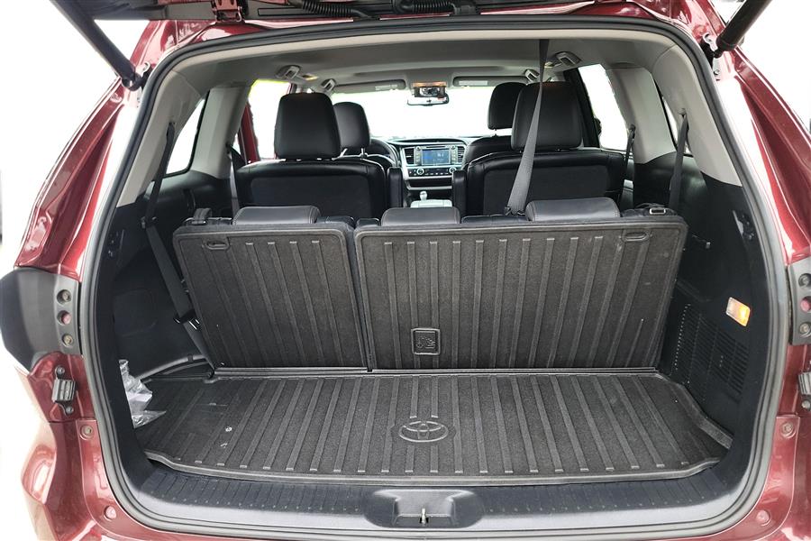 2015 Toyota Highlander AWD 4dr V6 XLE (Natl), available for sale in Lindenhurst, New York | Power Motor Group. Lindenhurst, New York 2015 Toyota Highlander AWD 4dr V6 XLE (Natl), available for sale in Lindenhurst, New York | Power Motor Group. Lindenhurst, New York