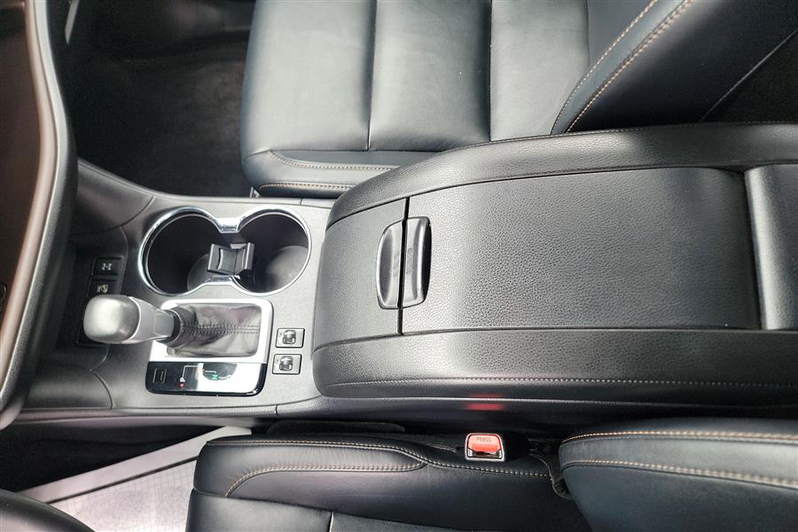 2015 Toyota Highlander AWD 4dr V6 XLE (Natl), available for sale in Lindenhurst, New York | Power Motor Group. Lindenhurst, New York 2015 Toyota Highlander AWD 4dr V6 XLE (Natl), available for sale in Lindenhurst, New York | Power Motor Group. Lindenhurst, New York