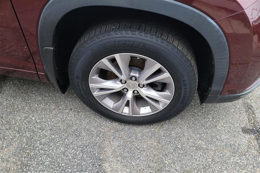 2015 Toyota Highlander AWD 4dr V6 XLE (Natl), available for sale in Lindenhurst, New York | Power Motor Group. Lindenhurst, New York 2015 Toyota Highlander AWD 4dr V6 XLE (Natl), available for sale in Lindenhurst, New York | Power Motor Group. Lindenhurst, New York