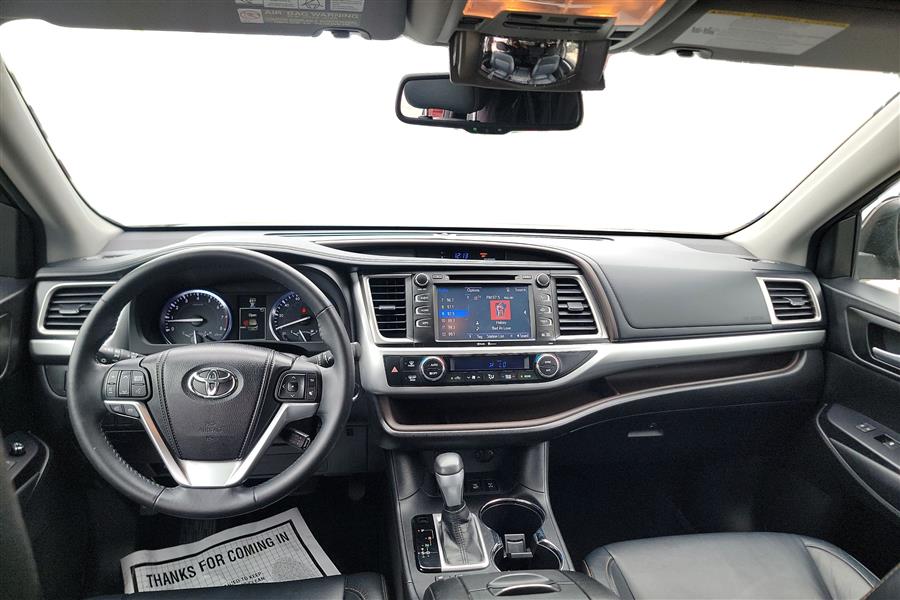 2015 Toyota Highlander AWD 4dr V6 XLE (Natl), available for sale in Lindenhurst, New York | Power Motor Group. Lindenhurst, New York 2015 Toyota Highlander AWD 4dr V6 XLE (Natl), available for sale in Lindenhurst, New York | Power Motor Group. Lindenhurst, New York