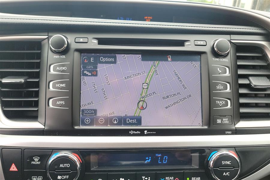 2015 Toyota Highlander AWD 4dr V6 XLE (Natl), available for sale in Lindenhurst, New York | Power Motor Group. Lindenhurst, New York 2015 Toyota Highlander AWD 4dr V6 XLE (Natl), available for sale in Lindenhurst, New York | Power Motor Group. Lindenhurst, New York