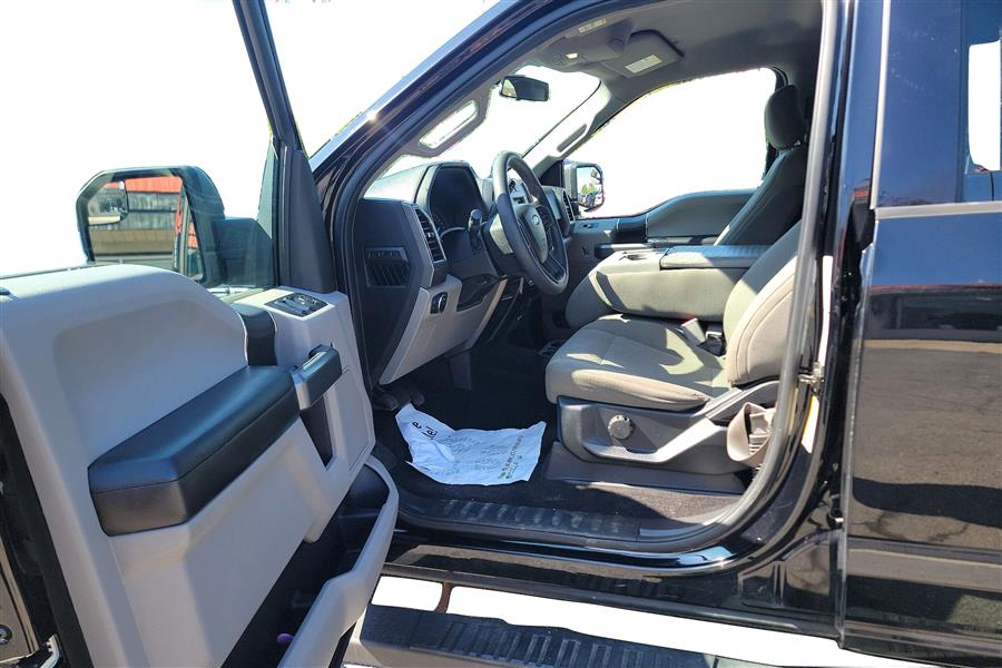 2017 Ford F-150 XLT 4WD SuperCrew 6.5'' Box, available for sale in Lindenhurst, New York | Power Motor Group. Lindenhurst, New York 2017 Ford F-150 XLT 4WD SuperCrew 6.5'' Box, available for sale in Lindenhurst, New York | Power Motor Group. Lindenhurst, New York
