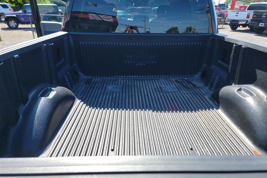 2017 Ford F-150 XLT 4WD SuperCrew 6.5'' Box, available for sale in Lindenhurst, New York | Power Motor Group. Lindenhurst, New York 2017 Ford F-150 XLT 4WD SuperCrew 6.5'' Box, available for sale in Lindenhurst, New York | Power Motor Group. Lindenhurst, New York