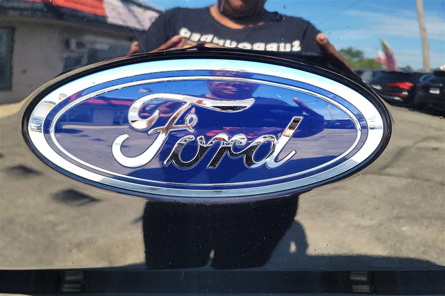 2017 Ford F-150 XLT 4WD SuperCrew 6.5'' Box, available for sale in Lindenhurst, New York | Power Motor Group. Lindenhurst, New York 2017 Ford F-150 XLT 4WD SuperCrew 6.5'' Box, available for sale in Lindenhurst, New York | Power Motor Group. Lindenhurst, New York