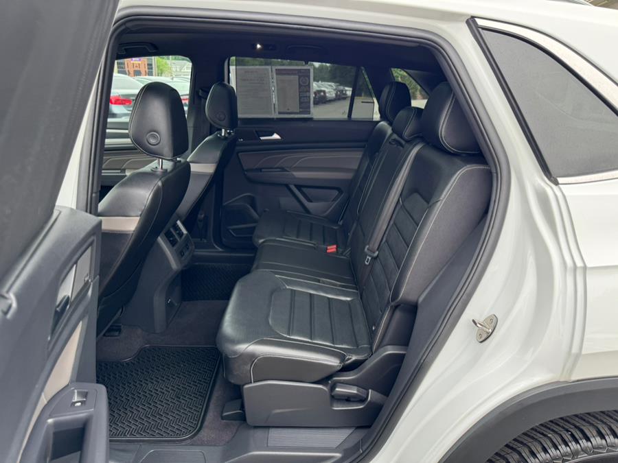 2021 Volkswagen Atlas Cross Sport 3.6L V6 SEL Premium R-Line 4MOTION, available for sale in Berlin, Connecticut | Tru Auto Mall. Berlin, Connecticut 2021 Volkswagen Atlas Cross Sport 3.6L V6 SEL Premium R-Line 4MOTION, available for sale in Berlin, Connecticut | Tru Auto Mall. Berlin, Connecticut