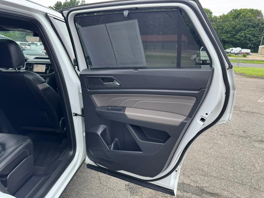 2021 Volkswagen Atlas Cross Sport 3.6L V6 SEL Premium R-Line 4MOTION, available for sale in Berlin, Connecticut | Tru Auto Mall. Berlin, Connecticut 2021 Volkswagen Atlas Cross Sport 3.6L V6 SEL Premium R-Line 4MOTION, available for sale in Berlin, Connecticut | Tru Auto Mall. Berlin, Connecticut