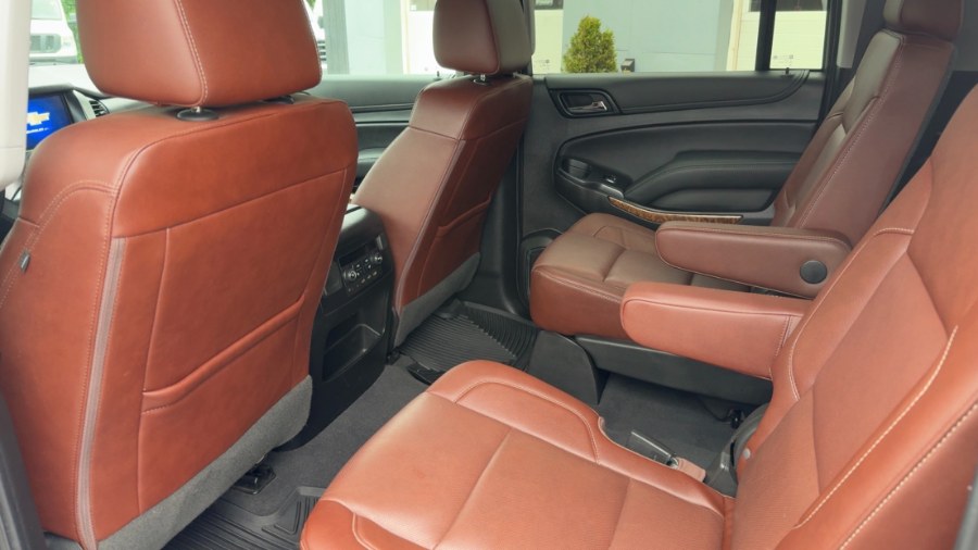 2019 Chevrolet Suburban 4WD 4dr 1500 Premier, available for sale in Waterbury, Connecticut | West End Automotive Center. Waterbury, Connecticut 2019 Chevrolet Suburban 4WD 4dr 1500 Premier, available for sale in Waterbury, Connecticut | West End Automotive Center. Waterbury, Connecticut