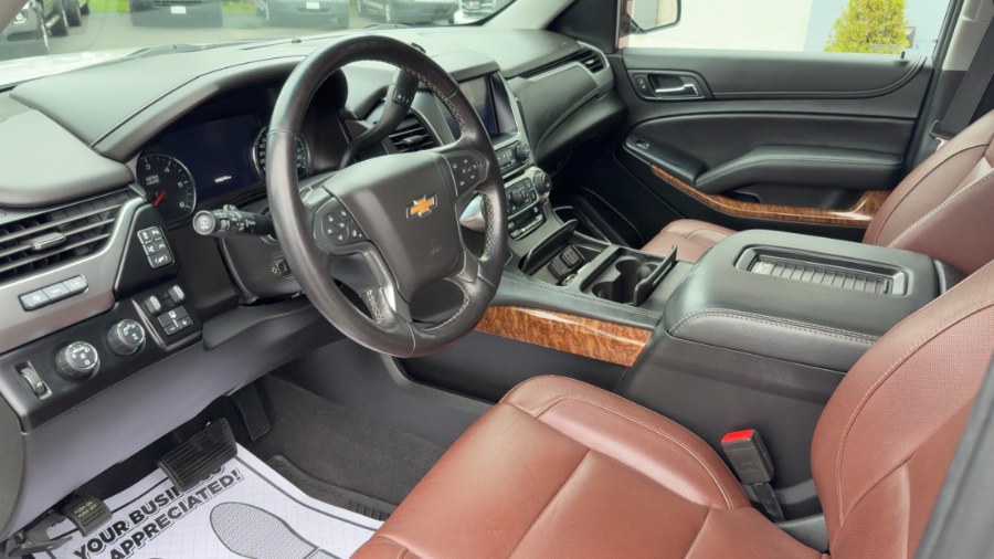 2019 Chevrolet Suburban 4WD 4dr 1500 Premier, available for sale in Waterbury, Connecticut | West End Automotive Center. Waterbury, Connecticut 2019 Chevrolet Suburban 4WD 4dr 1500 Premier, available for sale in Waterbury, Connecticut | West End Automotive Center. Waterbury, Connecticut