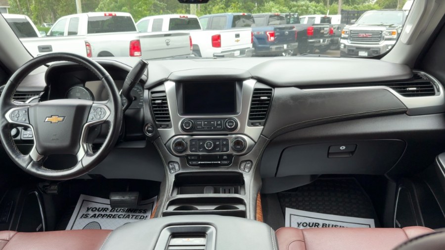 2019 Chevrolet Suburban 4WD 4dr 1500 Premier, available for sale in Waterbury, Connecticut | West End Automotive Center. Waterbury, Connecticut 2019 Chevrolet Suburban 4WD 4dr 1500 Premier, available for sale in Waterbury, Connecticut | West End Automotive Center. Waterbury, Connecticut