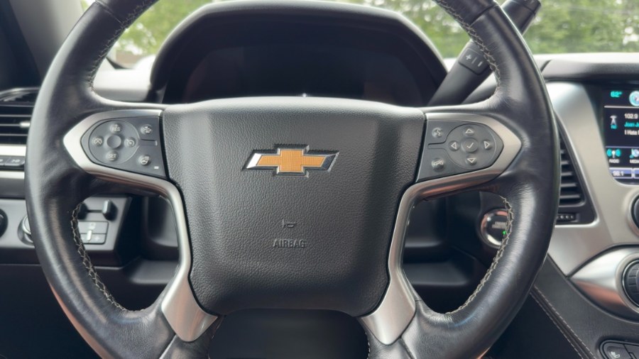 2019 Chevrolet Suburban 4WD 4dr 1500 Premier, available for sale in Waterbury, Connecticut | West End Automotive Center. Waterbury, Connecticut 2019 Chevrolet Suburban 4WD 4dr 1500 Premier, available for sale in Waterbury, Connecticut | West End Automotive Center. Waterbury, Connecticut