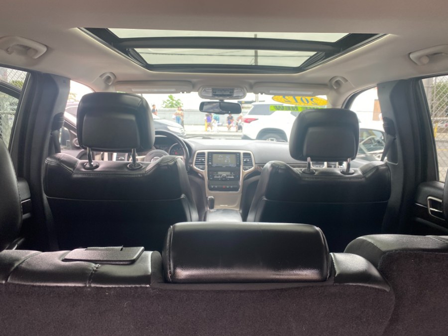 2012 Jeep Grand Cherokee 4WD 4dr Laredo Altitude, available for sale in Middle Village, New York | Middle Village Motors . Middle Village, New York 2012 Jeep Grand Cherokee 4WD 4dr Laredo Altitude, available for sale in Middle Village, New York | Middle Village Motors . Middle Village, New York