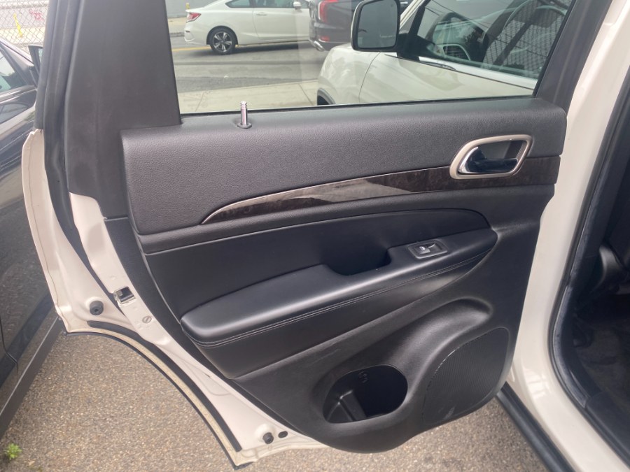 2012 Jeep Grand Cherokee 4WD 4dr Laredo Altitude, available for sale in Middle Village, New York | Middle Village Motors . Middle Village, New York 2012 Jeep Grand Cherokee 4WD 4dr Laredo Altitude, available for sale in Middle Village, New York | Middle Village Motors . Middle Village, New York