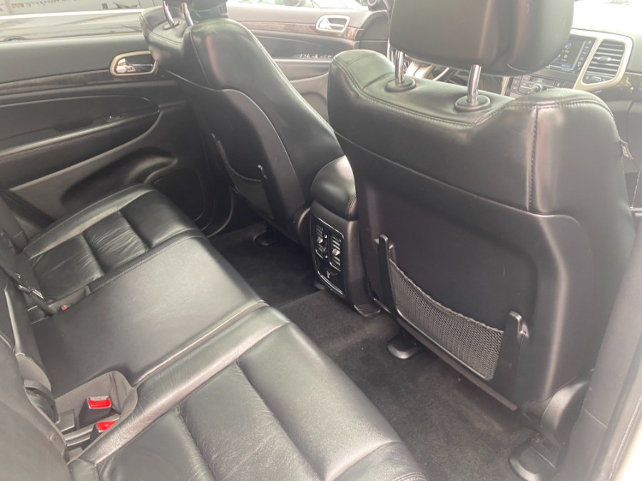 2012 Jeep Grand Cherokee 4WD 4dr Laredo Altitude, available for sale in Middle Village, New York | Middle Village Motors . Middle Village, New York 2012 Jeep Grand Cherokee 4WD 4dr Laredo Altitude, available for sale in Middle Village, New York | Middle Village Motors . Middle Village, New York