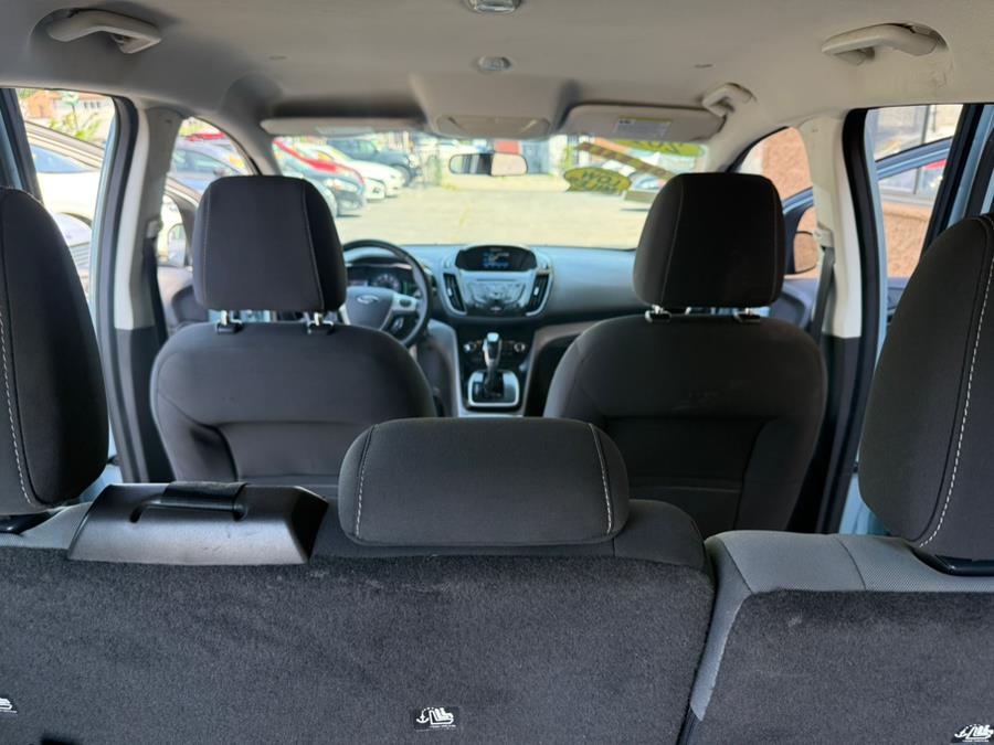 2013 Ford C-Max Hybrid 5dr HB SE, available for sale in Revere, Massachusetts | Wonderland Auto. Revere, Massachusetts 2013 Ford C-Max Hybrid 5dr HB SE, available for sale in Revere, Massachusetts | Wonderland Auto. Revere, Massachusetts