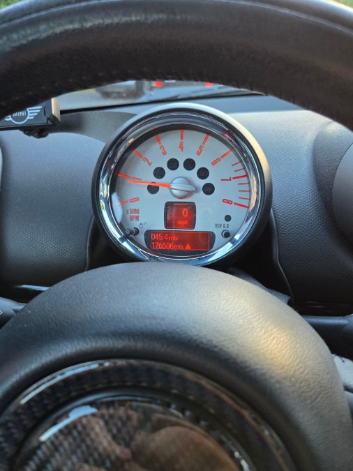 2012 MINI Cooper Countryman FWD 4dr, available for sale in Bristol, Connecticut | Dealmax Motors LLC. Bristol, Connecticut 2012 MINI Cooper Countryman FWD 4dr, available for sale in Bristol, Connecticut | Dealmax Motors LLC. Bristol, Connecticut