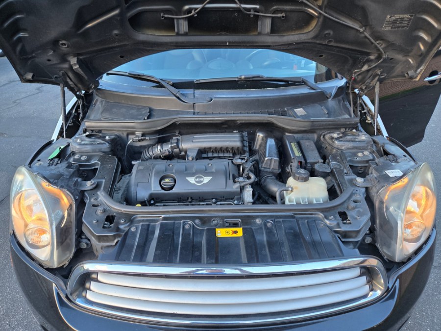 2012 MINI Cooper Countryman FWD 4dr, available for sale in Bristol, Connecticut | Dealmax Motors LLC. Bristol, Connecticut 2012 MINI Cooper Countryman FWD 4dr, available for sale in Bristol, Connecticut | Dealmax Motors LLC. Bristol, Connecticut