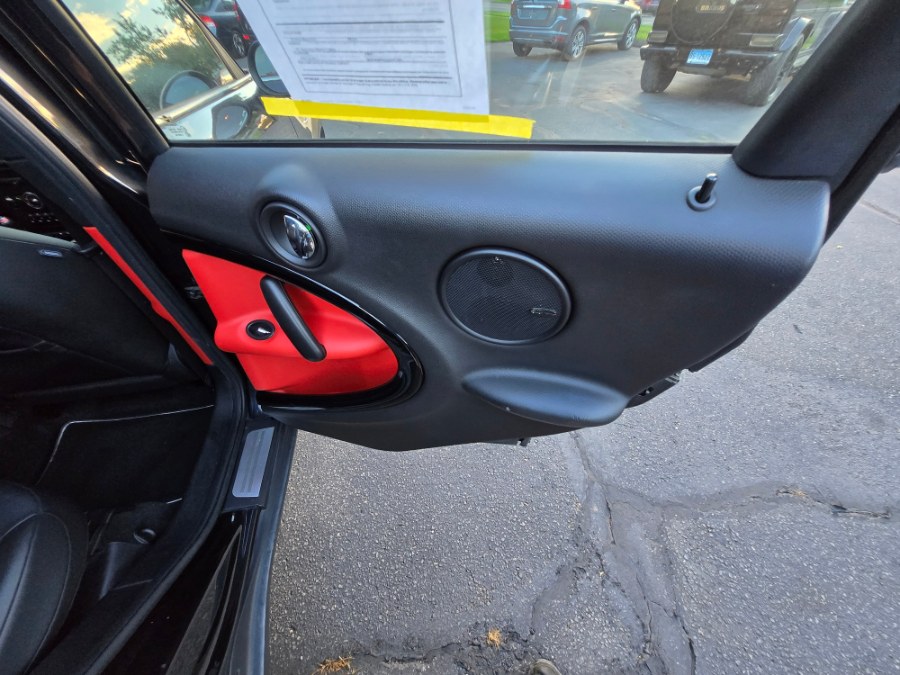 2012 MINI Cooper Countryman FWD 4dr, available for sale in Bristol, Connecticut | Dealmax Motors LLC. Bristol, Connecticut 2012 MINI Cooper Countryman FWD 4dr, available for sale in Bristol, Connecticut | Dealmax Motors LLC. Bristol, Connecticut