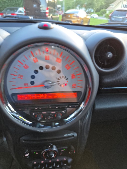 2012 MINI Cooper Countryman FWD 4dr, available for sale in Bristol, Connecticut | Dealmax Motors LLC. Bristol, Connecticut 2012 MINI Cooper Countryman FWD 4dr, available for sale in Bristol, Connecticut | Dealmax Motors LLC. Bristol, Connecticut
