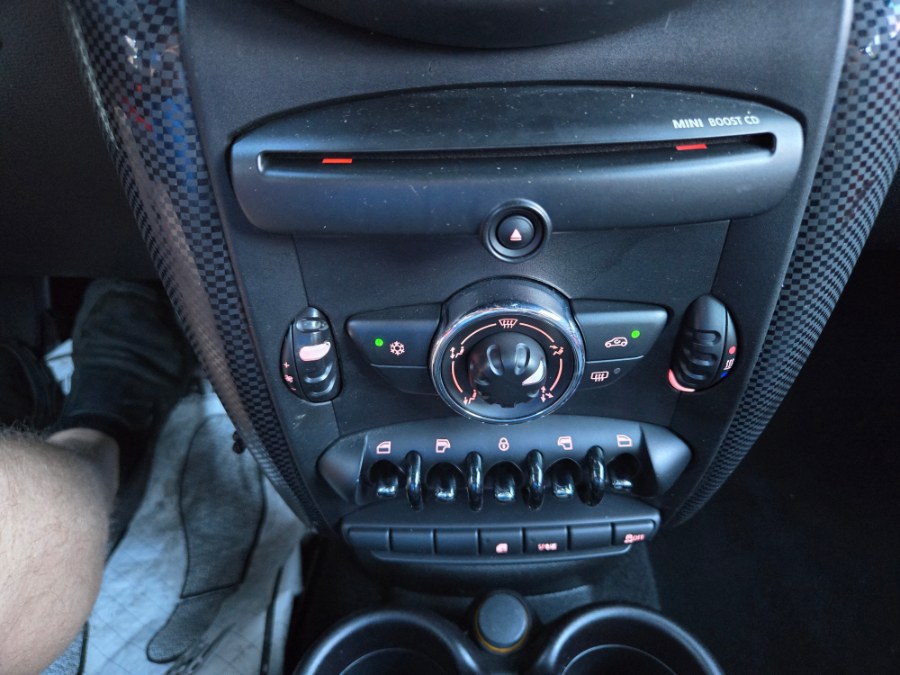 2012 MINI Cooper Countryman FWD 4dr, available for sale in Bristol, Connecticut | Dealmax Motors LLC. Bristol, Connecticut 2012 MINI Cooper Countryman FWD 4dr, available for sale in Bristol, Connecticut | Dealmax Motors LLC. Bristol, Connecticut