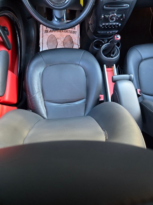 2012 MINI Cooper Countryman FWD 4dr, available for sale in Bristol, Connecticut | Dealmax Motors LLC. Bristol, Connecticut 2012 MINI Cooper Countryman FWD 4dr, available for sale in Bristol, Connecticut | Dealmax Motors LLC. Bristol, Connecticut