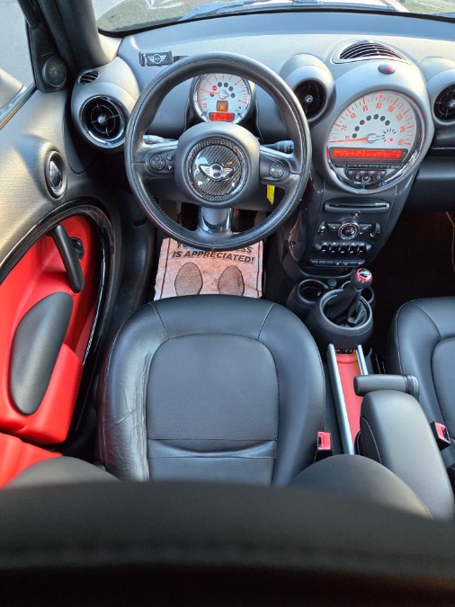 2012 MINI Cooper Countryman FWD 4dr, available for sale in Bristol, Connecticut | Dealmax Motors LLC. Bristol, Connecticut 2012 MINI Cooper Countryman FWD 4dr, available for sale in Bristol, Connecticut | Dealmax Motors LLC. Bristol, Connecticut