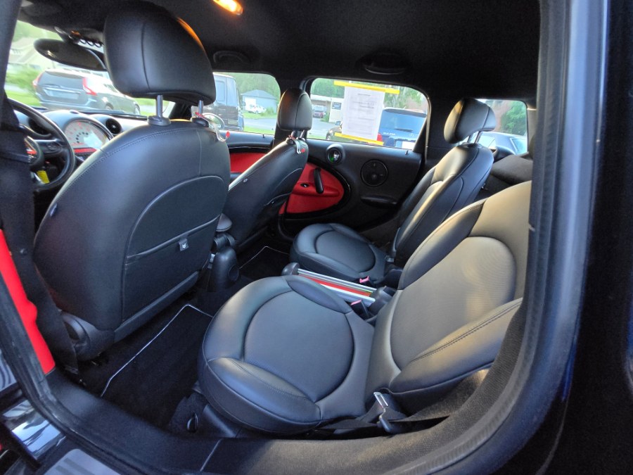 2012 MINI Cooper Countryman FWD 4dr, available for sale in Bristol, Connecticut | Dealmax Motors LLC. Bristol, Connecticut 2012 MINI Cooper Countryman FWD 4dr, available for sale in Bristol, Connecticut | Dealmax Motors LLC. Bristol, Connecticut