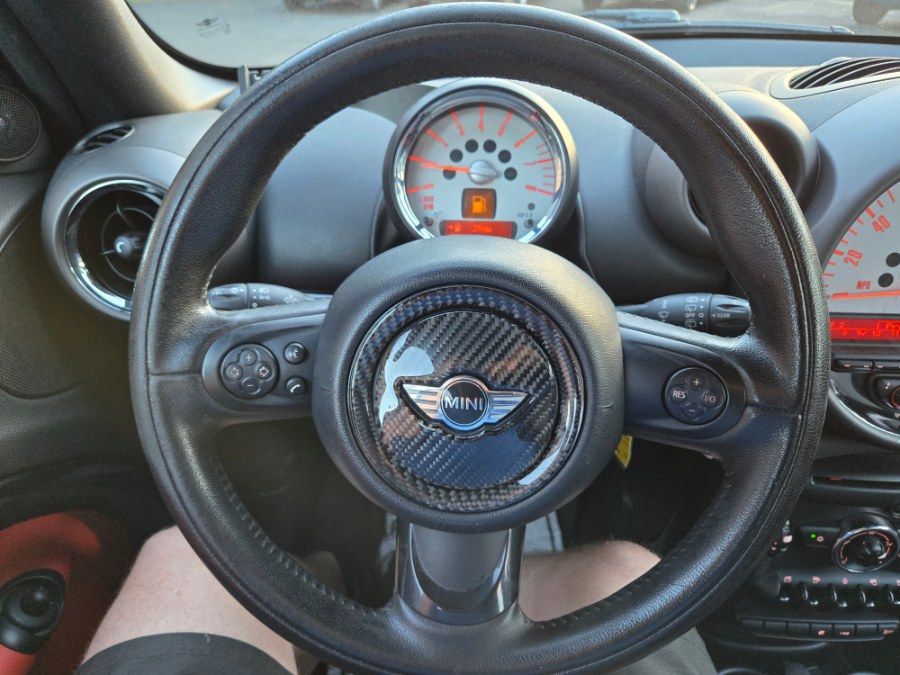 2012 MINI Cooper Countryman FWD 4dr, available for sale in Bristol, Connecticut | Dealmax Motors LLC. Bristol, Connecticut 2012 MINI Cooper Countryman FWD 4dr, available for sale in Bristol, Connecticut | Dealmax Motors LLC. Bristol, Connecticut