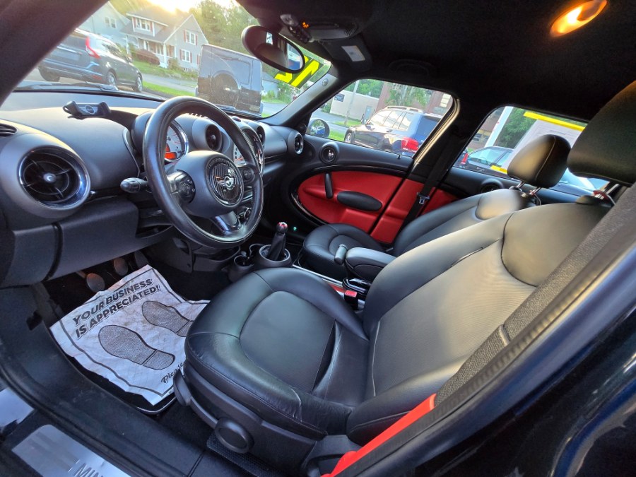 2012 MINI Cooper Countryman FWD 4dr, available for sale in Bristol, Connecticut | Dealmax Motors LLC. Bristol, Connecticut 2012 MINI Cooper Countryman FWD 4dr, available for sale in Bristol, Connecticut | Dealmax Motors LLC. Bristol, Connecticut