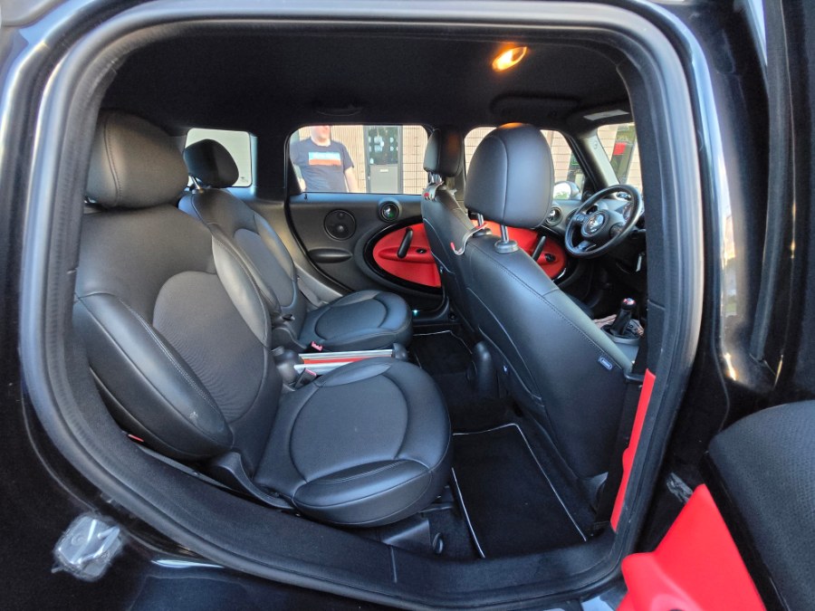 2012 MINI Cooper Countryman FWD 4dr, available for sale in Bristol, Connecticut | Dealmax Motors LLC. Bristol, Connecticut 2012 MINI Cooper Countryman FWD 4dr, available for sale in Bristol, Connecticut | Dealmax Motors LLC. Bristol, Connecticut
