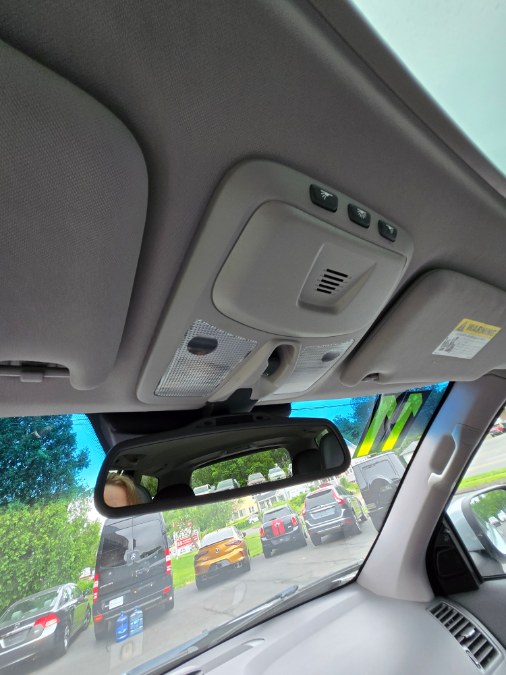 2011 Volvo XC90 AWD 4dr I6, available for sale in Bristol, Connecticut | Dealmax Motors LLC. Bristol, Connecticut 2011 Volvo XC90 AWD 4dr I6, available for sale in Bristol, Connecticut | Dealmax Motors LLC. Bristol, Connecticut