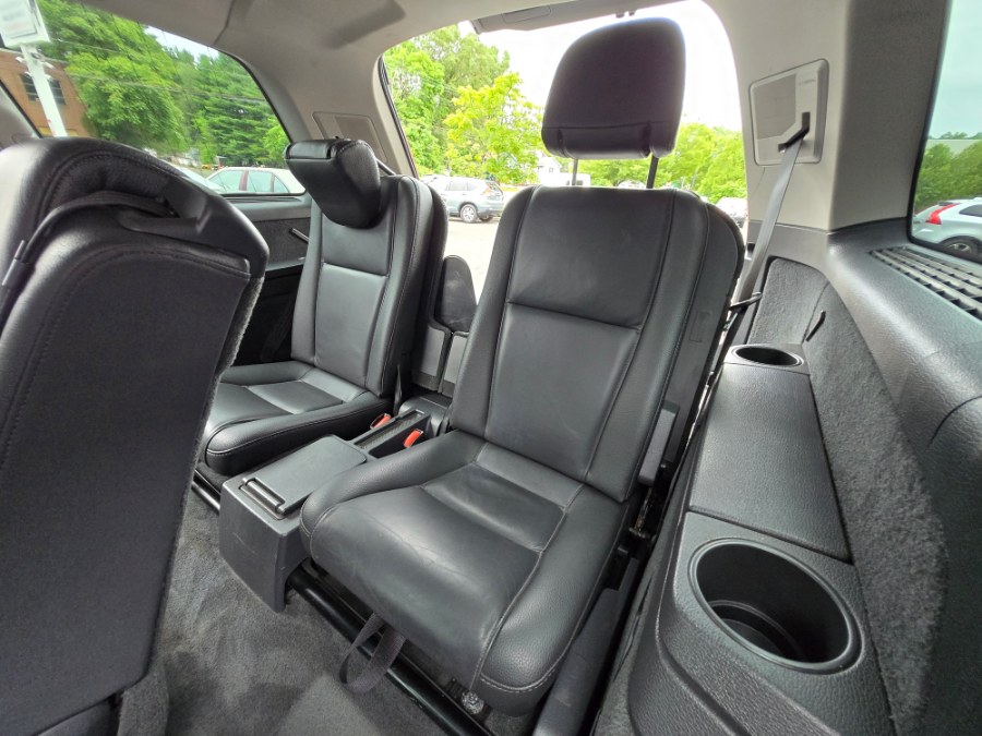 2011 Volvo XC90 AWD 4dr I6, available for sale in Bristol, Connecticut | Dealmax Motors LLC. Bristol, Connecticut 2011 Volvo XC90 AWD 4dr I6, available for sale in Bristol, Connecticut | Dealmax Motors LLC. Bristol, Connecticut