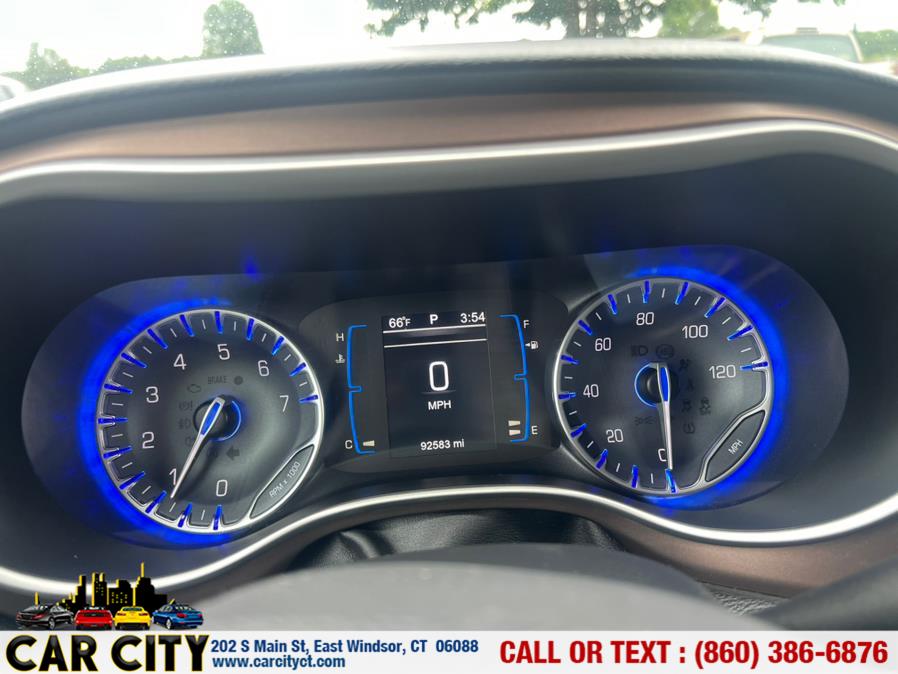 2017 Chrysler Pacifica Touring-L FWD, available for sale in East Windsor, Connecticut | Car City LLC. East Windsor, Connecticut 2017 Chrysler Pacifica Touring-L FWD, available for sale in East Windsor, Connecticut | Car City LLC. East Windsor, Connecticut
