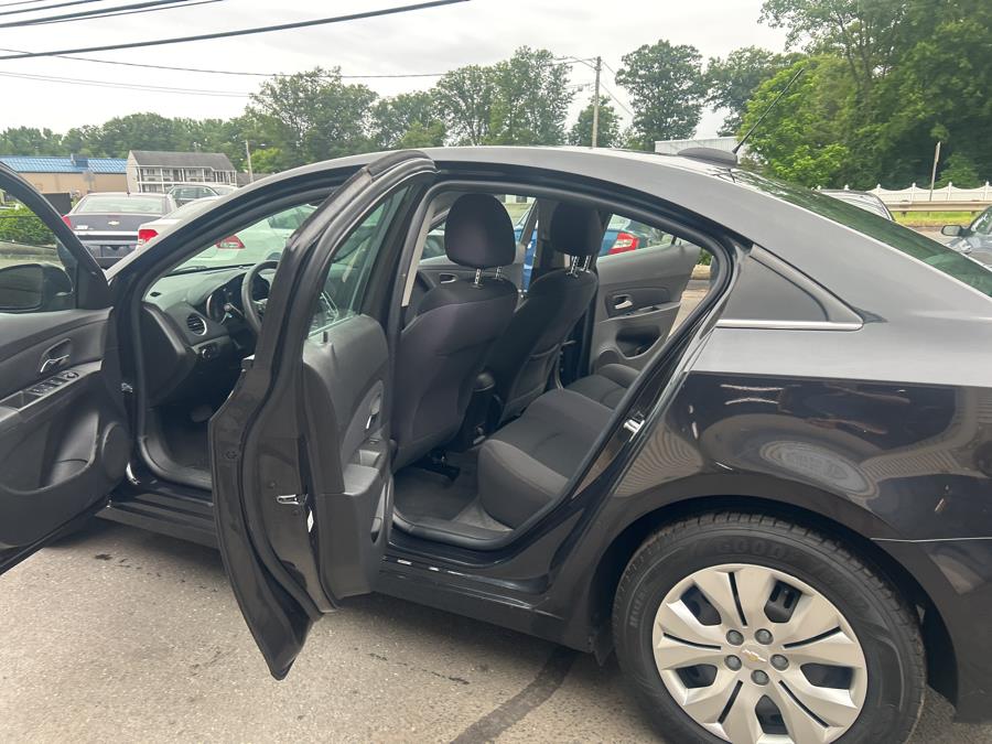 2015 Chevrolet Cruze 4dr Sdn Auto 1LT, available for sale in South Windsor , Connecticut | Ful-line Auto LLC. South Windsor , Connecticut 2015 Chevrolet Cruze 4dr Sdn Auto 1LT, available for sale in South Windsor , Connecticut | Ful-line Auto LLC. South Windsor , Connecticut