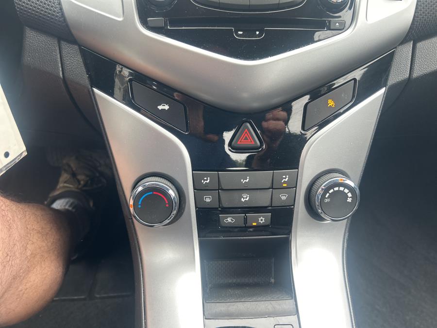 2015 Chevrolet Cruze 4dr Sdn Auto 1LT, available for sale in South Windsor , Connecticut | Ful-line Auto LLC. South Windsor , Connecticut 2015 Chevrolet Cruze 4dr Sdn Auto 1LT, available for sale in South Windsor , Connecticut | Ful-line Auto LLC. South Windsor , Connecticut