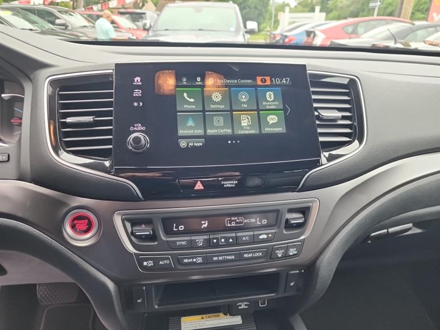 2022 Honda Pilot Special Edition AWD, available for sale in Islip, New York | L.I. Auto Gallery. Islip, New York 2022 Honda Pilot Special Edition AWD, available for sale in Islip, New York | L.I. Auto Gallery. Islip, New York